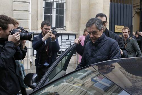 Nella destra francese il duello è già ai colpi bassi