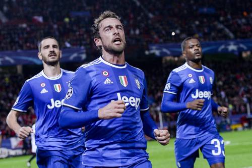 La Juventus vola a Siviglia: vittoria, primo posto e ottavi di finale in tasca