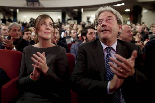 Referendum, Gentiloni "copre" Renzi: "Il voto all'estero è a prova di brogli"