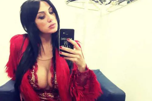 Marika Fruscio, seno mozzafiato su Twitter