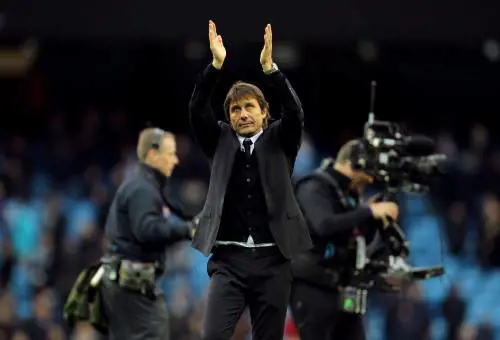 Il Chelsea vola in Premier: Conte è il nuovo Special One