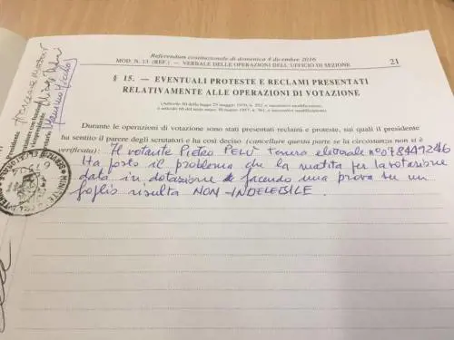 Piero Pelù protesta al seggio: "La matita era cancellabile"