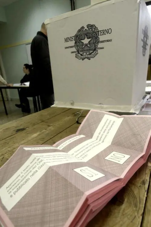Referendum, rappresentanti del No esclusi da spoglio voti esteri