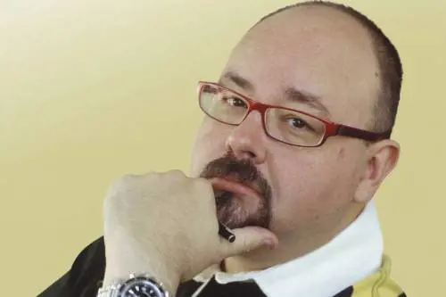 Un classico "seriale" che ha saputo fondere gotico e moderno
