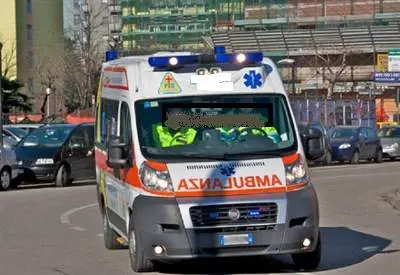 Roma, getta la moglie dal balcone dopo una lite