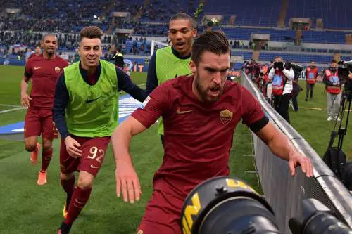Giudice sportivo: 2 giornate a Strootman una a Cataldi. Lulic impunito