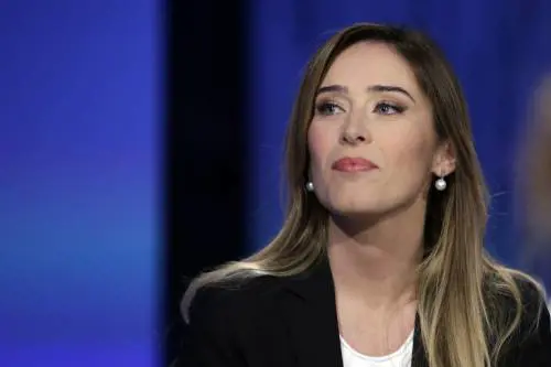 Palazzo Chigi, 2mila euro per i nuovi biglietti da visita di Maria Elena Boschi