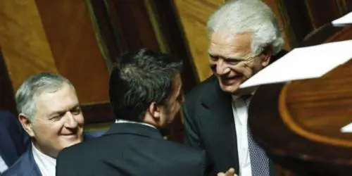 L'sms del verdiniano D'Anna: "Finisco di tumulare Zanetti"