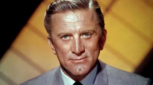 Il secolo di Kirk Douglas: grinta, fisico e cuore infinito