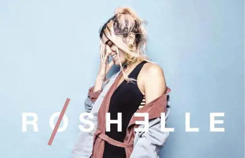 Roshelle sexy sulla copertina dell'inedito