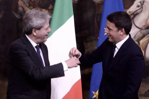 Via al governo Gentiloni: restano Alfano e la Boschi