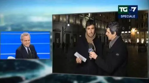 Mentana sfotte Di Battista: "Prendi uno sprizzino"