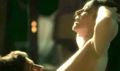 Monica Bellucci, topless in tv