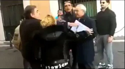 Napoli: "Chi c'è davvero dietro a chi mi ha aggredito?"