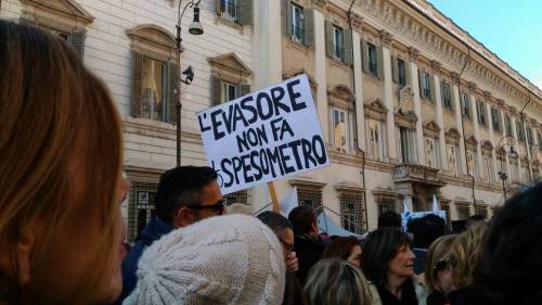 Commercialisti in piazza: "Vogliamo un fisco semplice"