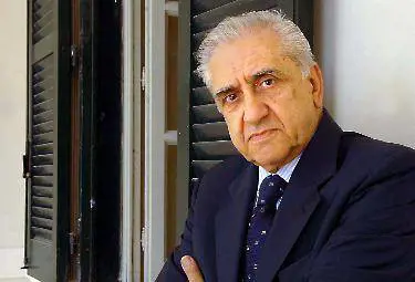 "La grammatica è poesia e aiuta a innamorarsi"