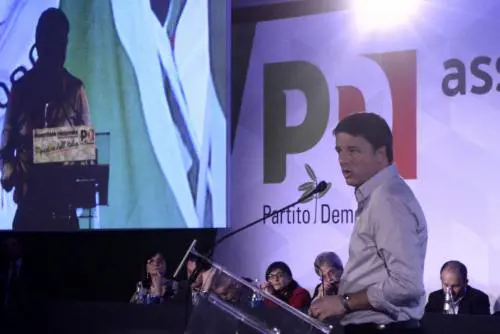 La solitudine di Renzi e le sirene liberali che vengono dall'Europa