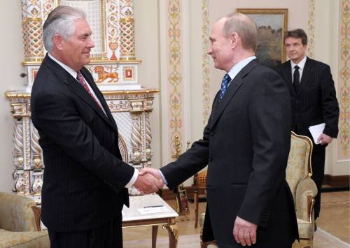 Bufera su Tillerson: "A capo di un'azienda russo-statunitense alle Bahamas"
