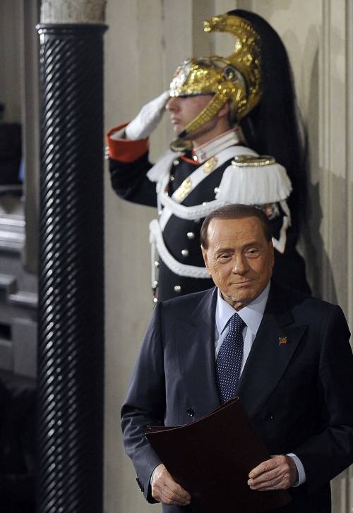 Berlusconi allontana le urne: "Niente voto senza accordo"