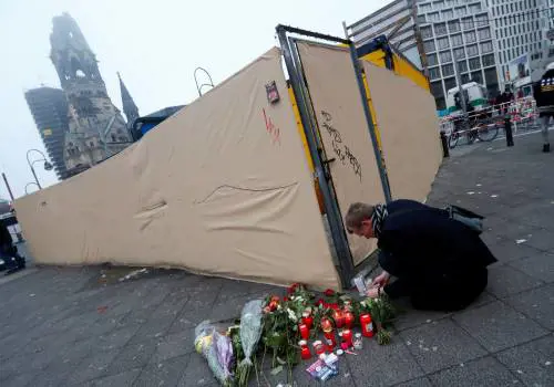 Berlino, il padre di Fabrizia: "Non mi illudo"