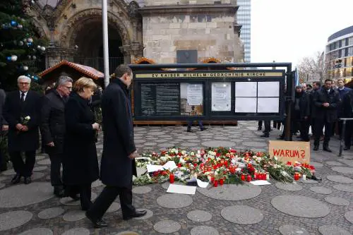 Berlino, italiani sopravvissuti: "Siamo miracolati"