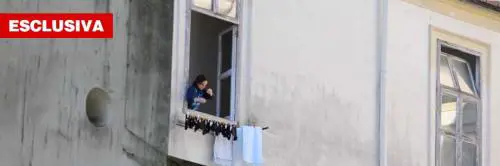 Abusivi alla reggia borbonica: nemmeno lo sfratto li smuove