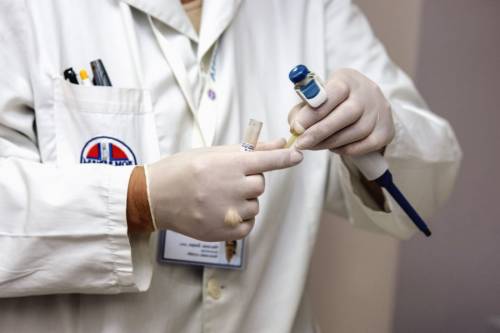 Virus, l'ospedale di Bergamo testa farmaco su pazienti gravi