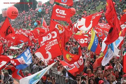 Bologna, anche la Cgil paga i lavori occasionali con i voucher