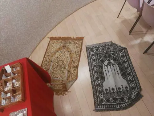 L'ultima resa all'invasione: in chiesa si prega Maometto