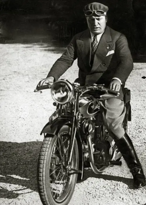 Quando Benito sfinito dalla politica decise di fare il drammaturgo