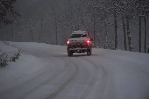 Ancora freddo e neve in Italia, il gelo fa 8 morti in due giorni