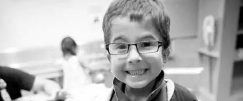 I genitori pregano e non chiamano i soccorsi, il bambino muore di setticemia