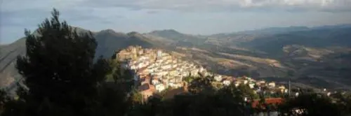 Colobraro, il paese "porta jella" riparte dal 17