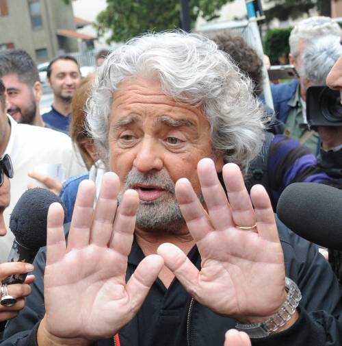 Il padre padrone Grillo mollato dai giustizialisti: "M5S partito invotabile"