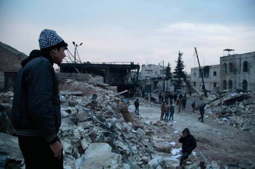 Bombe ad Aleppo e a Raqqa: ecco la doppia verità dei media