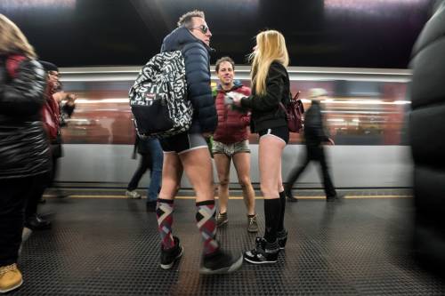 No Pants subway ride, la corsa in metropolitana che sfida il freddo