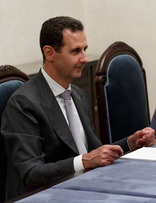 Assad: "Pronti a negoziare su tutto ad Astana"
