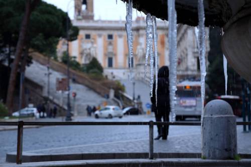 Roma, gelo nelle scuole: studenti rimandati a casa