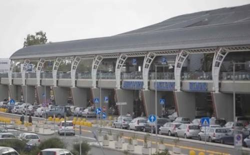 Aeroporto di Cagliari, fermate tre siriani con passaporti falsi