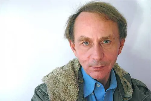 Houellebecq e il fine vita. "Curare è un dovere morale"