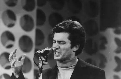 "Sensibilità e passione nella grafia di Tenco"