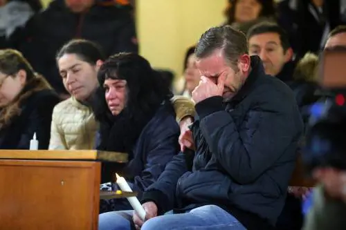 Ferrara, alla fiaccolata per i coniugi uccisi anche i genitori di Manuel