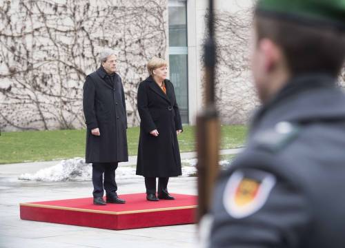 Gentiloni dalla Merkel: "No a Ue a due rigidità"