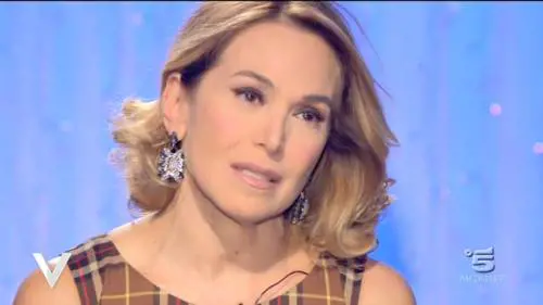 Tragedia Gran Sasso, il dolore di Barbara D'Urso: "Prego per tutte quelle persone"