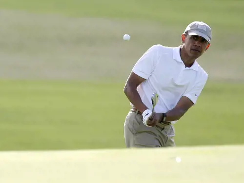 "Ha indebolito l'esistenza di Israele". ​Obama non ammesso al golf club