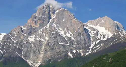 Fuoriuscite sospette nel Gran Sasso: l'acqua torna potabile a Teramo e provincia