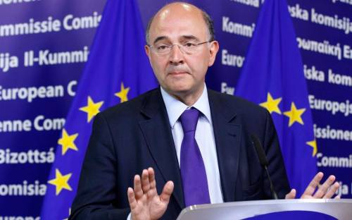 Moscovici: "L'Italia ancora nel buio della crisi economica"