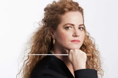 "Dirigo con le ballerine ma gli applausi li prendo col tacco 12"