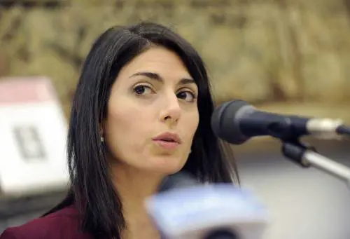 Raggi assediata dal bilancio: "Equilibrio molto precario"
