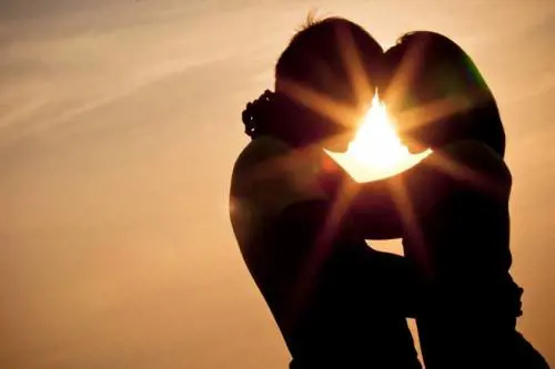 Se a volte l'amore eterno è solo questione di interessi